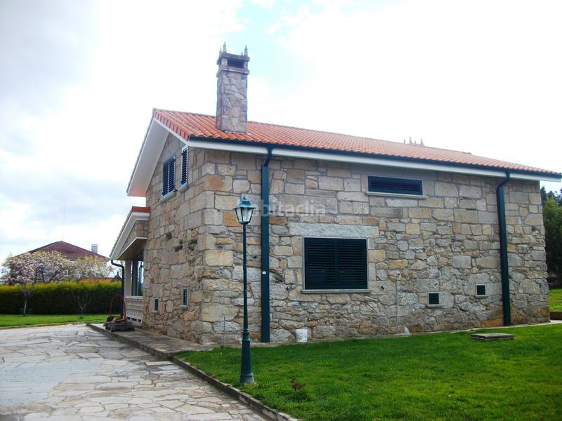 Foto 92b49584-3cc9-4b46-a6a7-f6b11546246d. Chalet ref: 01083 - chalet de segunda mano en venta en Carballiño (O)