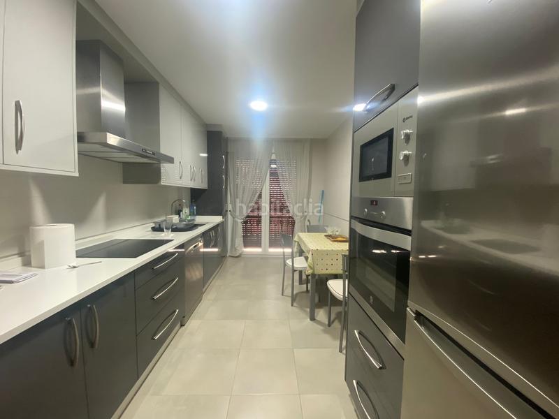 Foto 7ba08e24-99da-4992-b35d-2f3262b3247e. Apartament a Carballiño (O)