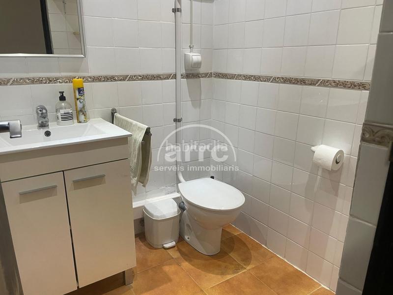 Foto 5c8fd314-2a57-42a4-8e1e-c69569f345b2. Local comercial local venta o alquler en Zona Alta Premià de Mar