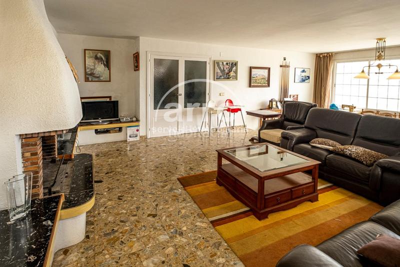 Foto 144fabdb-b189-4c02-b7b6-9f9ed2abd19c. Casa amb calefacció aparcament piscina a Urbanitzacions Arenys de Mar