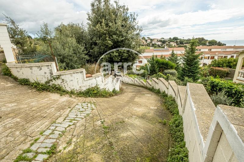 Foto 50504225-4609-4843-8799-063278cb1b77. Casa amb calefacció aparcament piscina a Urbanitzacions Arenys de Mar
