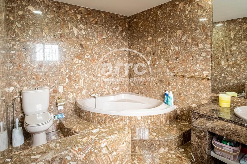 Foto 9c5e09a3-b15c-4468-b2fd-2e2836c85d59. Casa amb calefacció aparcament piscina a Urbanitzacions Arenys de Mar