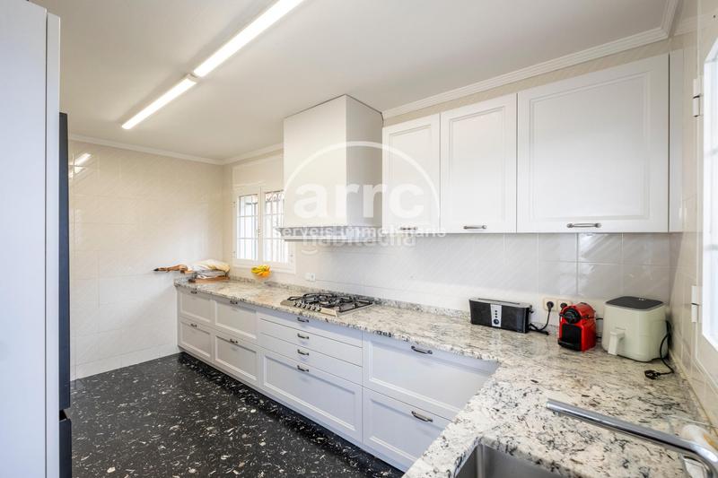 Foto ddaa830e-edce-403d-bbed-653e9861c9ec. Casa amb calefacció aparcament piscina a Urbanitzacions Arenys de Mar