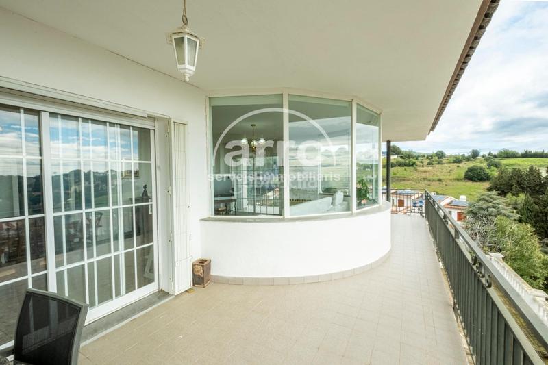 Foto f61c2207-046f-4bc4-bd16-8f0de18f4a63. Casa amb calefacció aparcament piscina a Urbanitzacions Arenys de Mar