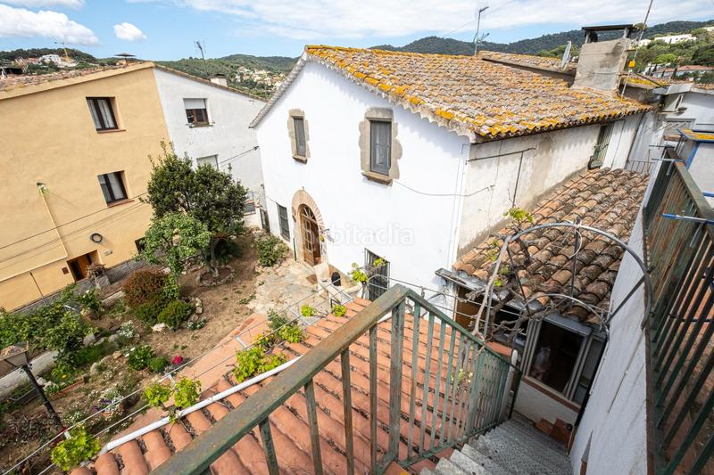 Foto 3212609e-a9fa-43d8-9bc2-fd12f6654738. Casa  de pueblo en el centro ideal para reformar a tu gusto en Cabrils