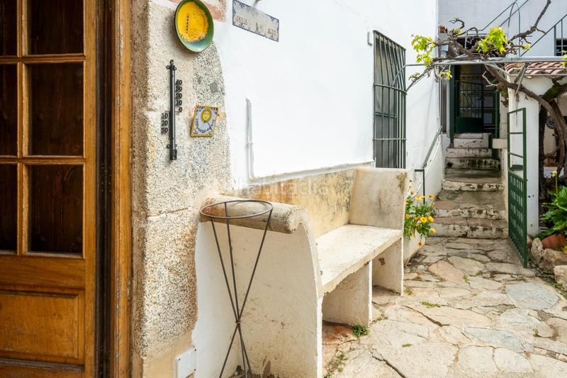 Foto 894a4549-243e-412d-a0f1-73d93206ae66. Casa  de pueblo en el centro ideal para reformar a tu gusto en Cabrils