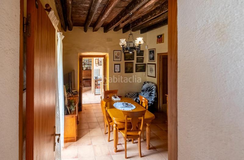 Foto a3e68d20-e03a-4bef-9ade-c1e2c879fc45. Casa  de pueblo en el centro ideal para reformar a tu gusto en Cabrils