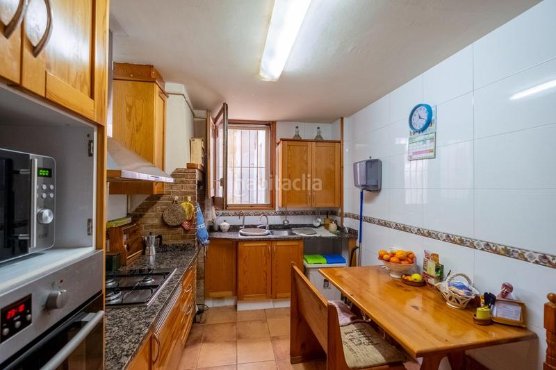 Foto c9c97779-dd38-414c-91b5-df5b2a6bc46b. Casa  de pueblo en el centro ideal para reformar a tu gusto en Cabrils