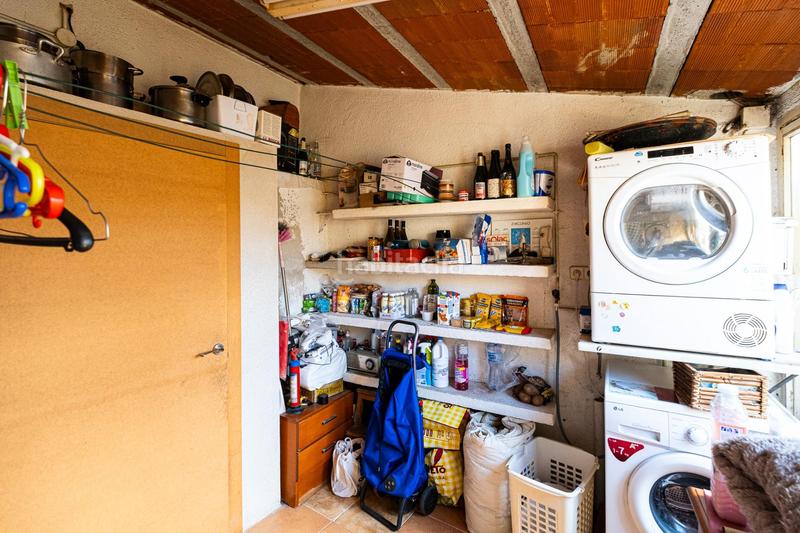 Foto df94ac13-e9f6-4b7c-9789-cd12d6af6527. Casa  de pueblo en el centro ideal para reformar a tu gusto en Cabrils