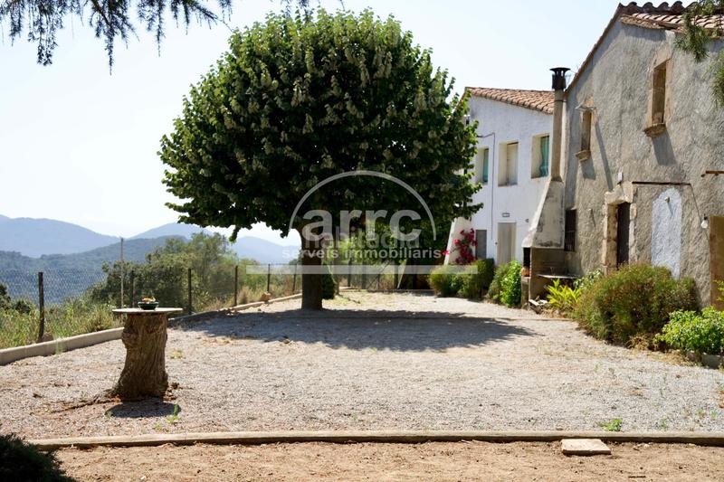 Foto e817fcdb-faa7-45ef-9a7a-77af14f7d476. Masía finca rústica un lugar con alma y potencial ilimitado. en Vilassar de Dalt
