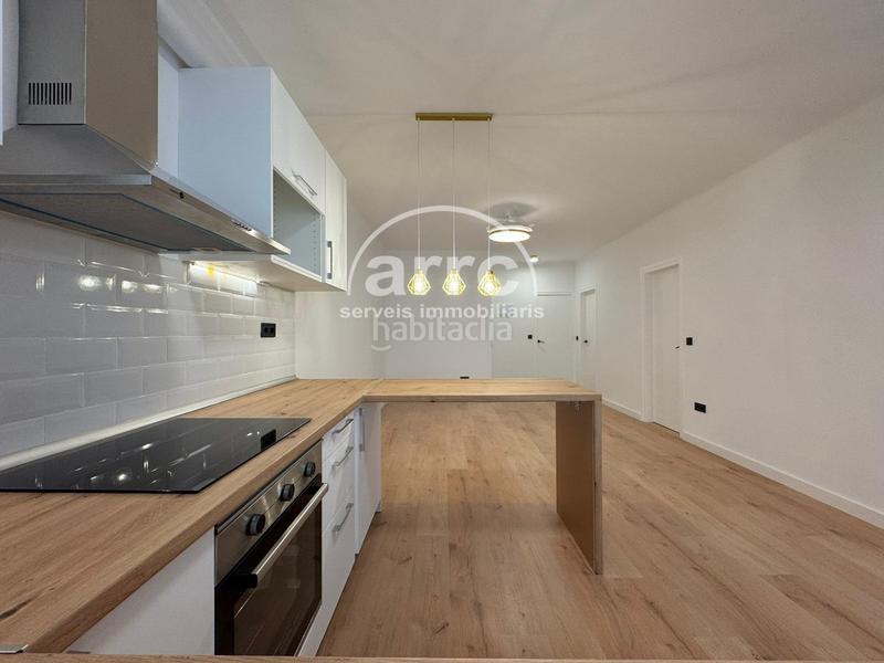 Foto 407f91fa-bd24-4b49-90e2-3d6c9644efa1. Flat with heating in Cerdanyola Nord Mataró