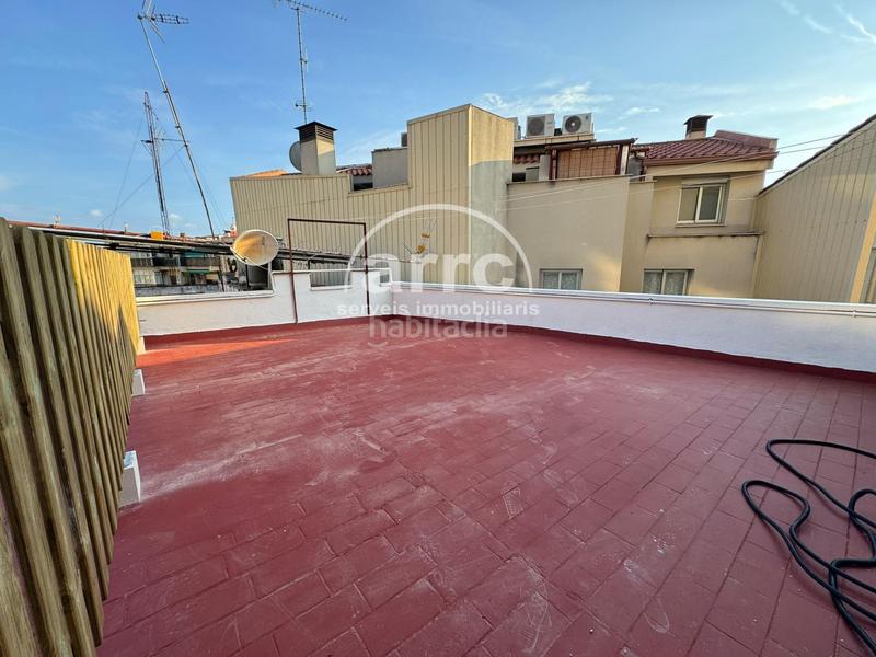 Foto 686cc328-8d97-4688-b31c-aa9853e92e7a. Flat with heating in Cerdanyola Nord Mataró