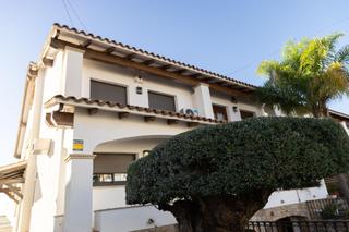 Casa a Vilassar de Dalt. Encantadora casa adosada con vistas al mar en vilassar de dalt