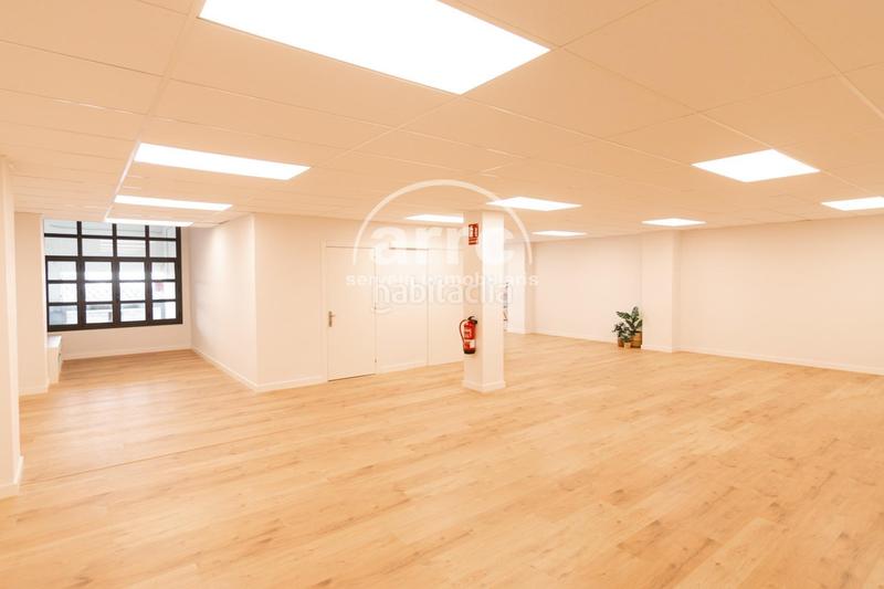 Foto cc38a850-c5b5-4ac8-87a2-7a744d01072c. Alquiler local comercial local nii en Veral d´Ocata Vilassar de Mar