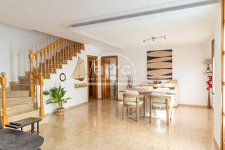 Maison à Vilassar de Dalt. Casa  vilassar de dalt la galbanya