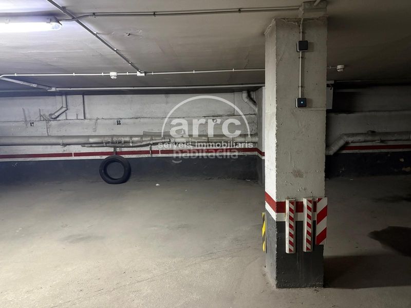 Foto 75b26823-0969-4b57-a0d4-d5f5d13c0230. Aparcament cotxe a Banyeres Premià de Mar
