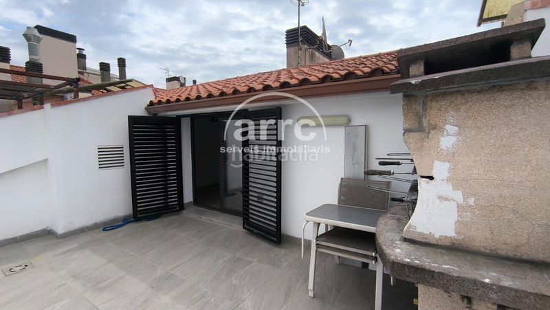 Foto f4a6d0f1-0b87-4c09-9831-b99761f0484b. Dúplex amb calefacció piscina a Calella