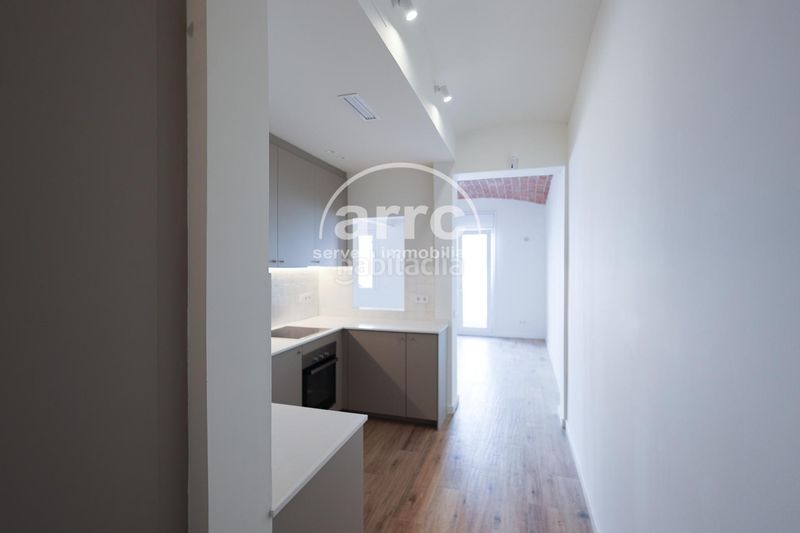 Foto 463a492c-74c0-4978-b0b0-9f2106dc0e00. Planta baixa a Centre-Nucli Antic Premià de Mar