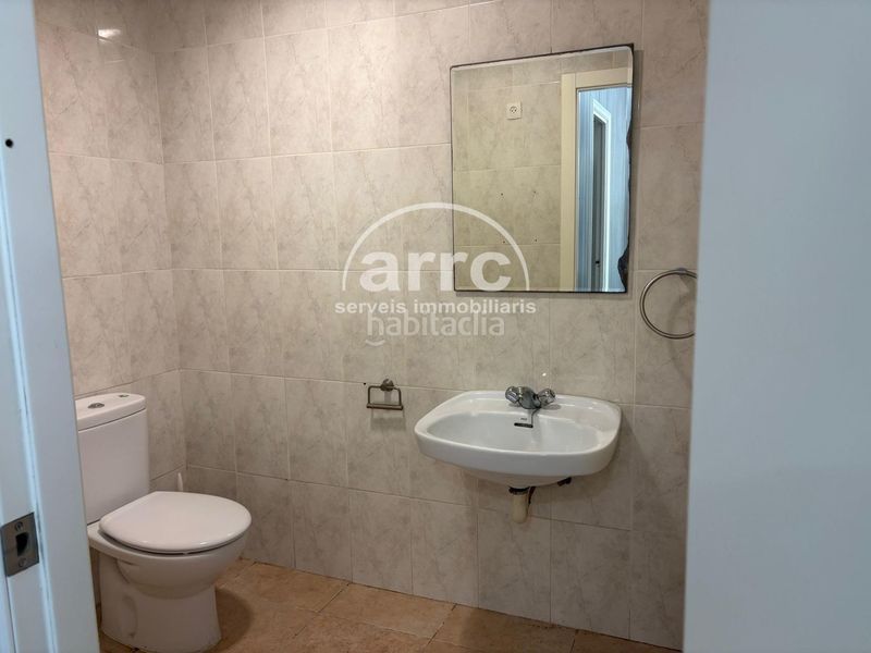 Foto ddc6a610-c660-42c0-a6cd-2c510fe713ed. Local comercial a Centre-Nucli Antic Premià de Mar
