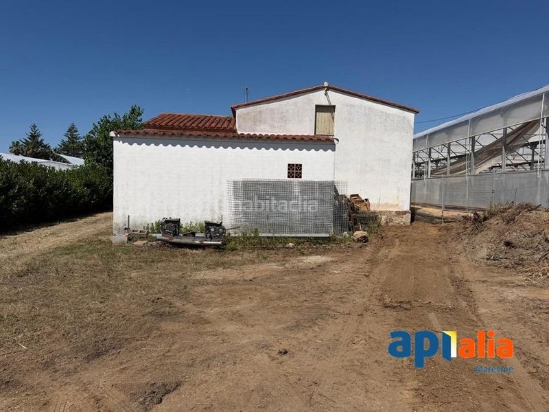 Foto 4e52b8b4-e76d-453d-9814-d7aeee0b684c. Casa amb aparcament a Zona Industrial i Agrícola Vilassar de Mar