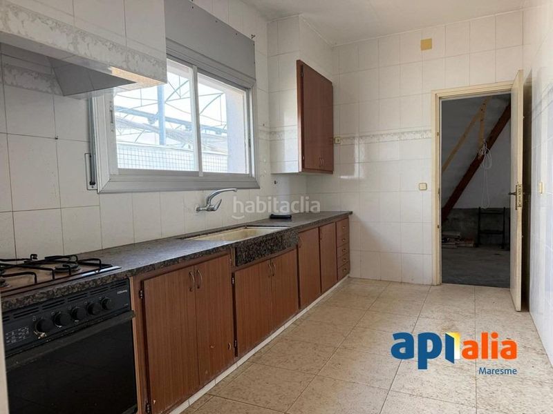 Foto 7a677ade-c3a0-4499-98b1-04e356bb19c5. Casa amb aparcament a Zona Industrial i Agrícola Vilassar de Mar