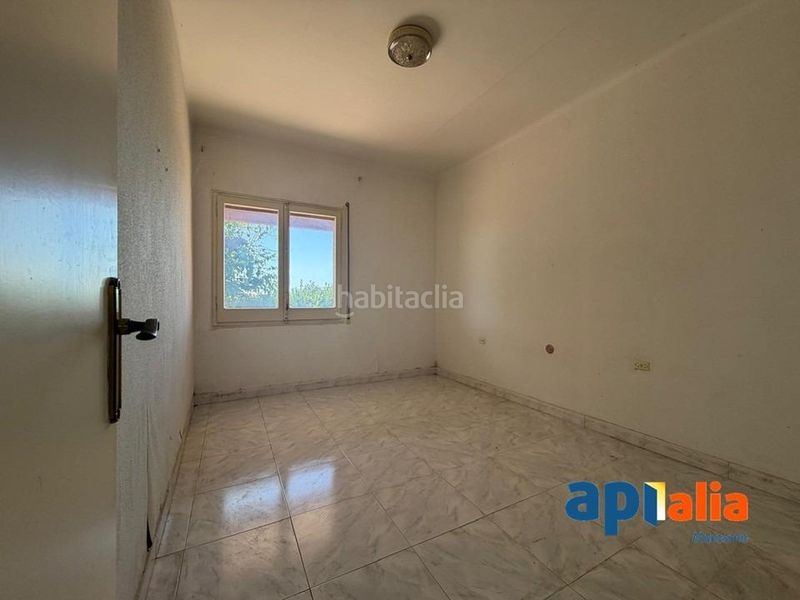 Foto dced2070-ea58-4594-84bc-8d5c535d709b. Casa amb aparcament a Zona Industrial i Agrícola Vilassar de Mar