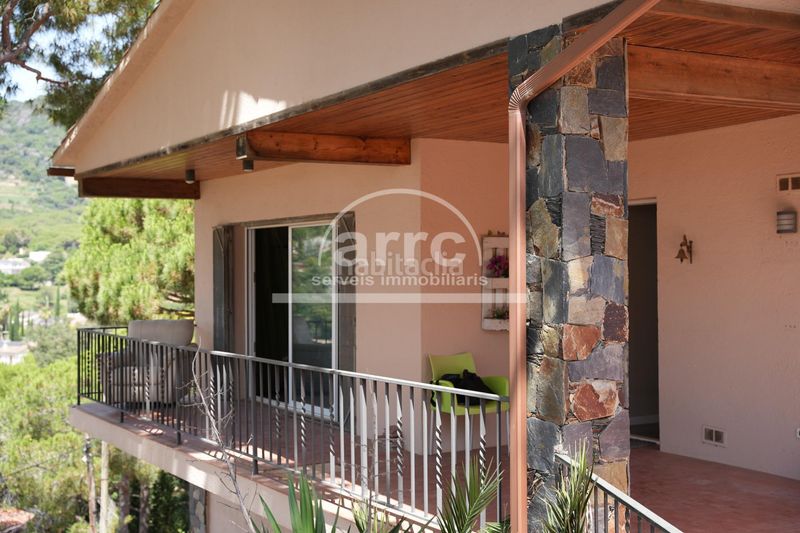 Foto 526f8426-3248-4b06-a826-308b341f0bed. Casa amb calefacció aparcament a Cabrils