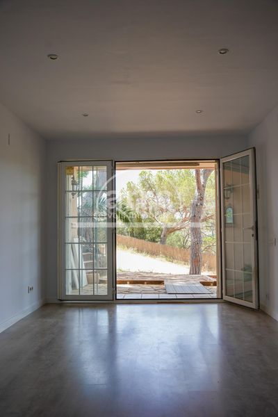 Foto b0d24df1-d149-407b-af43-6a240f214619. Casa amb calefacció aparcament a Cabrils