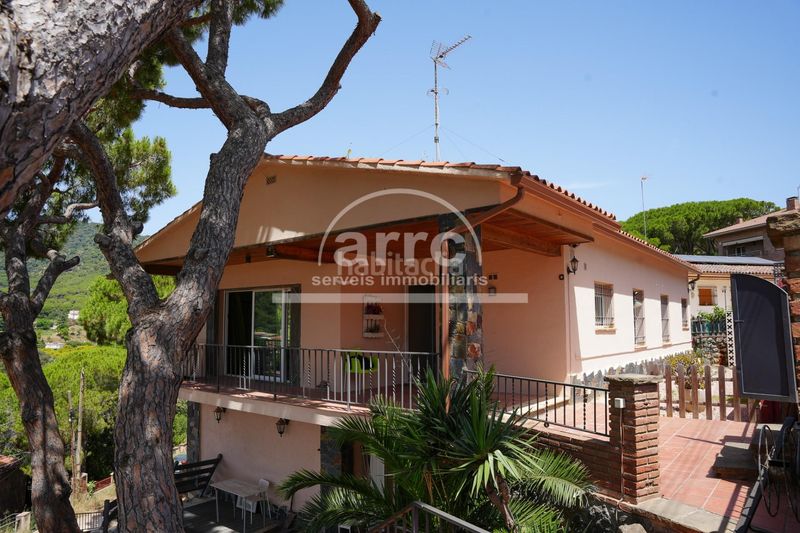 Foto b1f0c251-b0d6-455d-9074-9f4ff176989f. Casa amb calefacció aparcament a Cabrils