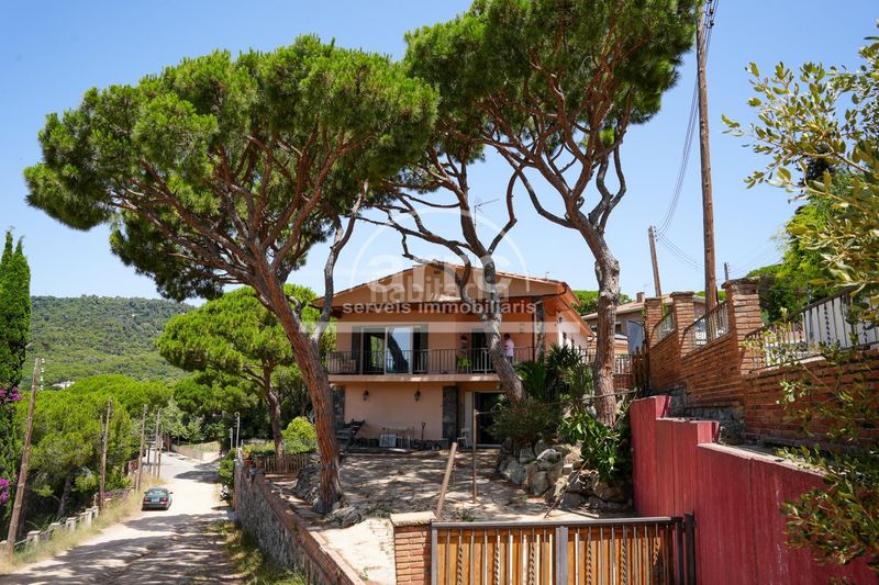 Foto beccd797-022b-45c4-96a1-6396220a4cea. Casa amb calefacció aparcament a Cabrils