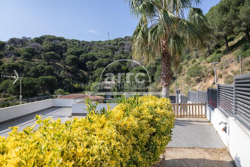 Foto 42dbc86e-41e2-4568-ba84-2b32bbdad4f9. Casa amb aparcament a Cabrils
