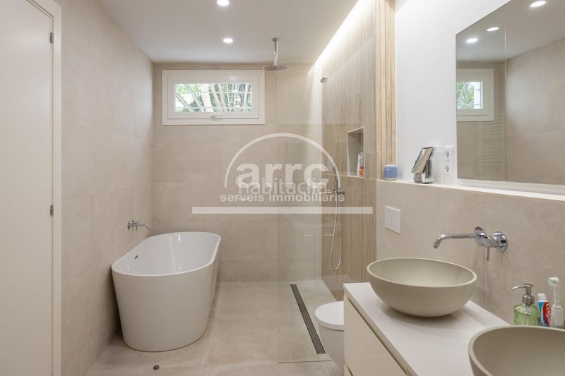 Foto 56079e35-5ed6-4ed6-abea-636c46fb8be6. Casa amb aparcament a Cabrils