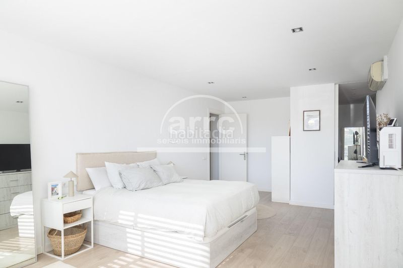 Foto b3183a3b-c0e4-4aad-8f4b-3560773032c9. Casa amb aparcament a Cabrils