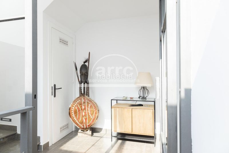 Foto c16ea2ca-4d0f-4b1b-b00b-db970ce047e0. Casa amb aparcament a Cabrils
