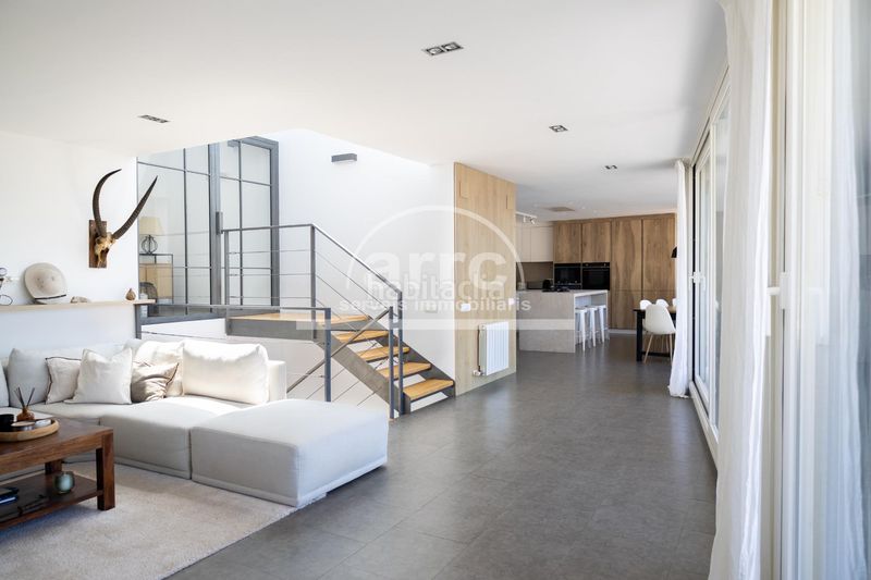 Foto f457916e-cbda-4c12-aebf-1b3d4f382b5a. Casa amb aparcament a Cabrils