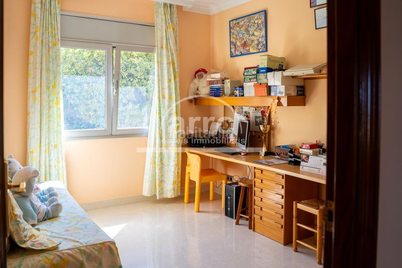 Foto 00f2777e-a1c8-4029-a510-156c2c82eae5. Casa amb aparcament a Cabrils
