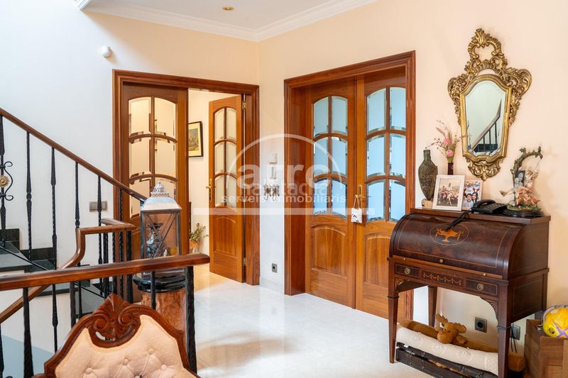 Foto 05c9e639-97b7-478d-9daf-e7ce15b36dba. Casa amb aparcament a Cabrils