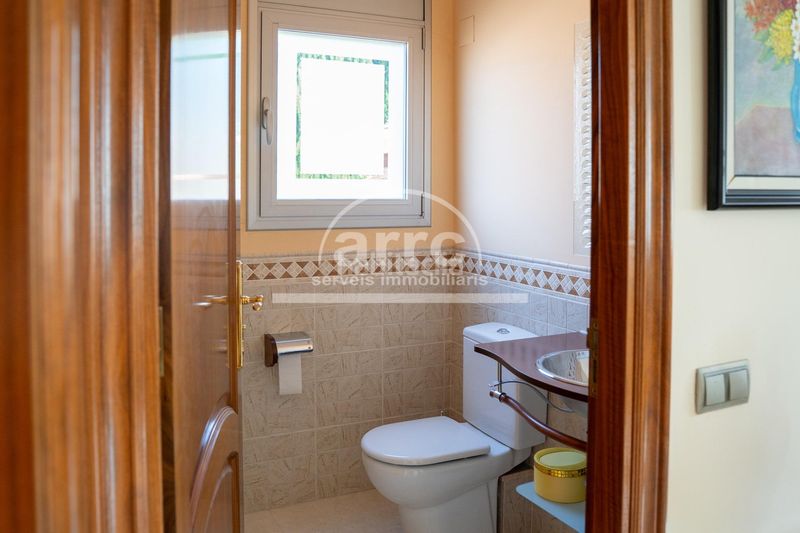 Foto 09f2ec57-dfca-4210-8094-0ac5745113b5. Casa amb aparcament a Cabrils