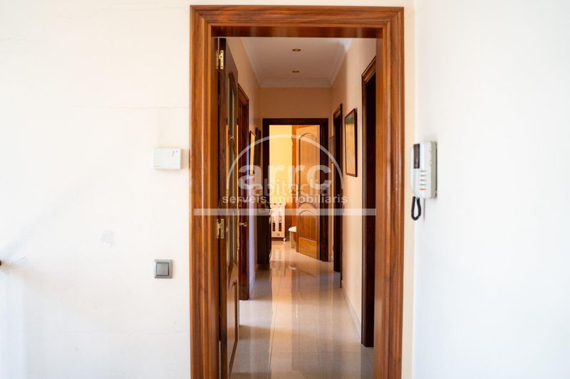 Foto a2c8c292-95d2-4070-acb1-d37a3c8dcb67. Casa amb aparcament a Cabrils