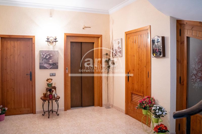 Foto ced17d04-f22e-4304-9ca7-21c1dd41171c. Casa amb aparcament a Cabrils
