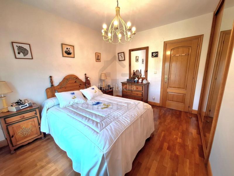 Foto 2d8eac34-c2f0-4df6-8a06-033f31a1e778. Casa preciosa villa con jardín en aranibar garaje en Irun