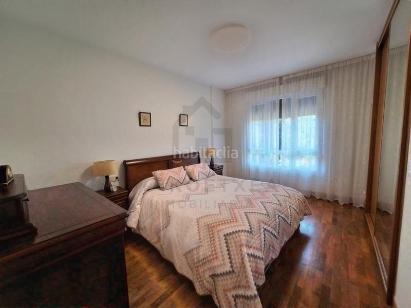 Foto 85ae5dbc-3ca1-4eaa-bccf-5b81881a1492. Casa preciosa villa con jardín en aranibar garaje en Irun