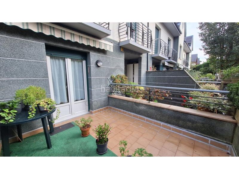 Foto ab9cbd85-9fbf-4261-86f0-89efe3d521d6. Casa preciosa villa con jardín en aranibar garaje en Irun