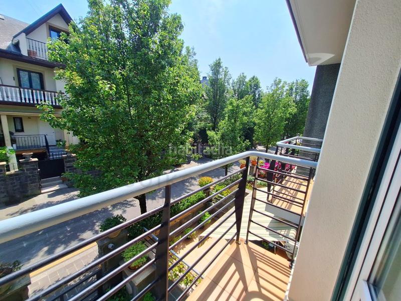 Foto fd31ac4e-947e-4e8c-866b-60dbed1e0c06. Casa preciosa villa con jardín en aranibar garaje en Irun