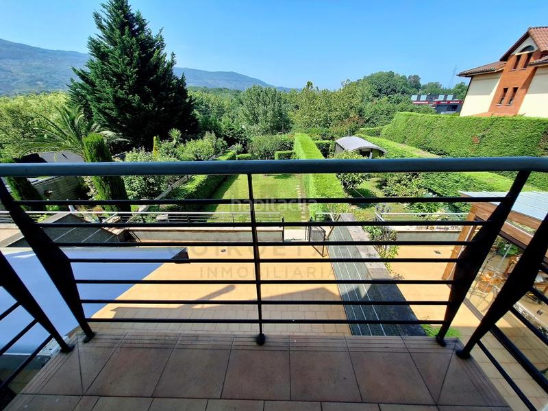 Foto fecab94c-1084-4be8-9aa7-cfe1d6176291. Casa preciosa villa con jardín en aranibar garaje en Irun