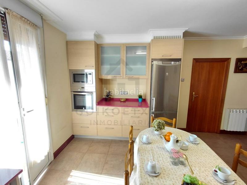 Foto a2ad3e5c-b3d9-4c5d-b3d0-1b2aec345390. Pis a Pinar - Anaka - Belaskoenea Irun