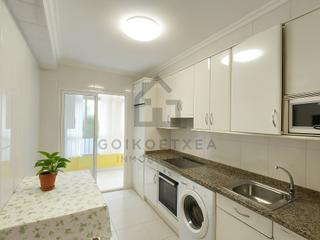 Etagenwohnung  N/a. Vivienda centro de irun con 3 dormitorios