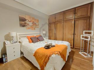 Pis  Calle lekaenea. Piso en irún con ascensor a cota cero, tres dormitorios y todo a