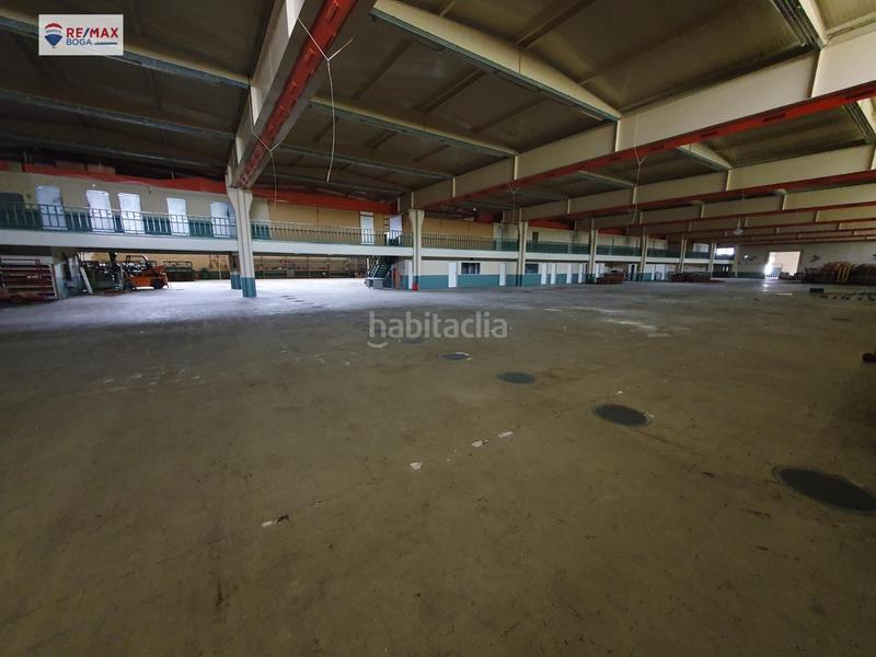 Foto 085c87a8-14f6-4276-aa70-218d4e1b9a18. Nau industrial a Sangüesa