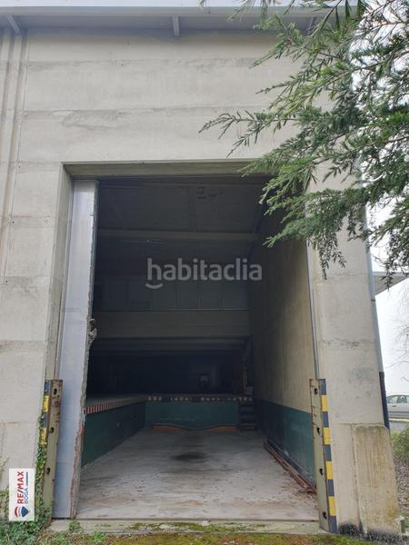 Foto 2d1a1f93-0311-41ec-b885-c8346ce01e60. Nau industrial a Sangüesa